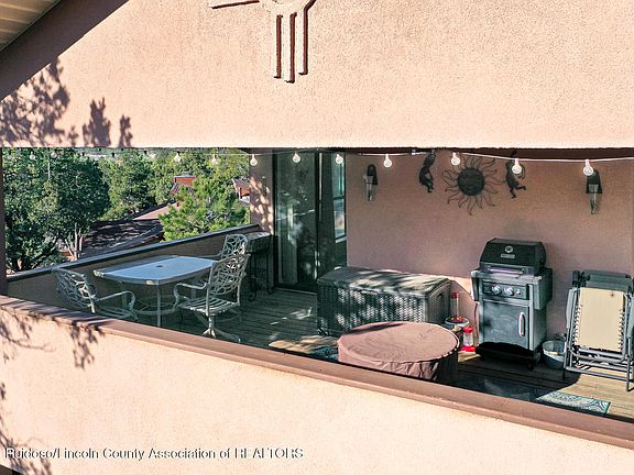 5th image of 305 Ll Davis Dr