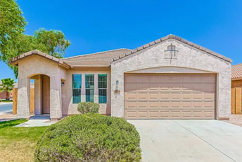 46186 W Holly Dr Photo 1