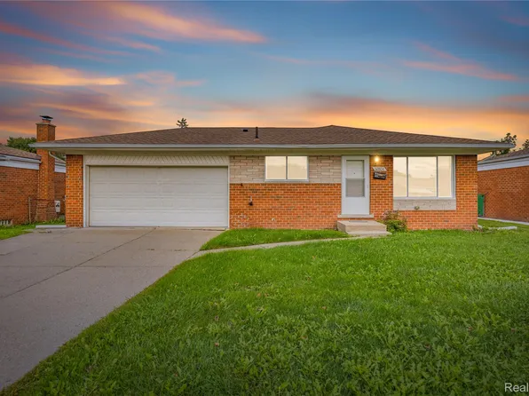 32804 Norwood Dr, Warren, MI 48092