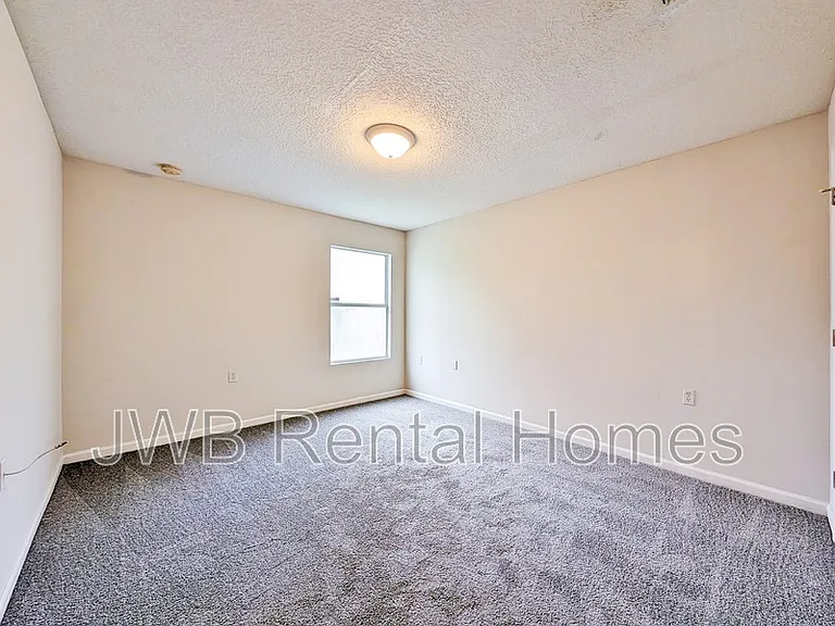 8712 Hare Ave — Photo 8