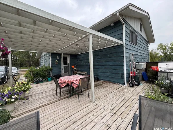 609 10th Street N, Nipawin Rm No 487, SK S0E 1E0