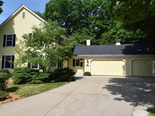3314 Rosewood LANE, Racine, WI 53404