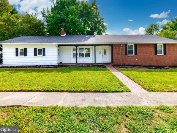 132 S Columbia St, Woodbury, NJ 08096