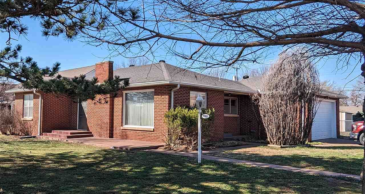 1103 S Main St, Blackwell, OK 74631 Zillow