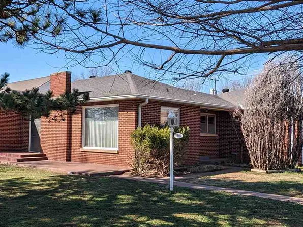 1103 S Main St, Blackwell, OK 74631