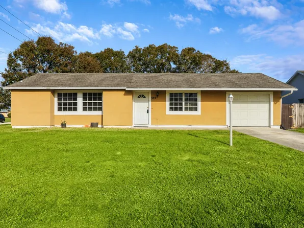 693 SW Nichols Terrace, Port St Lucie, FL 34953