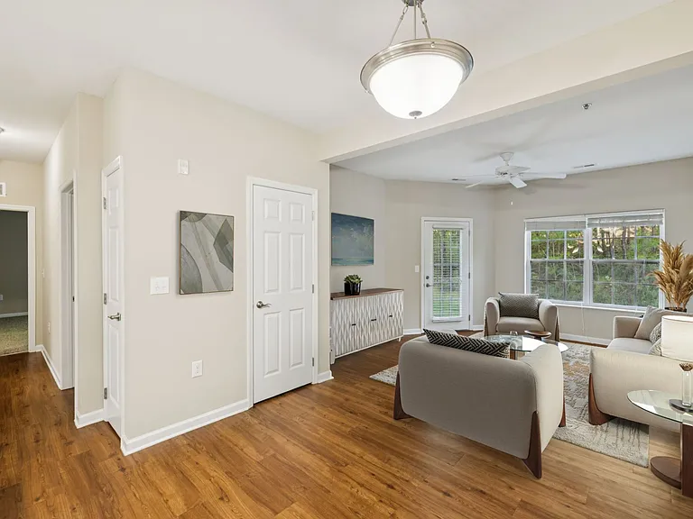 The Evergreen - 2 Bed / 1 Bath - 1,089-1,105 Sq.Ft.