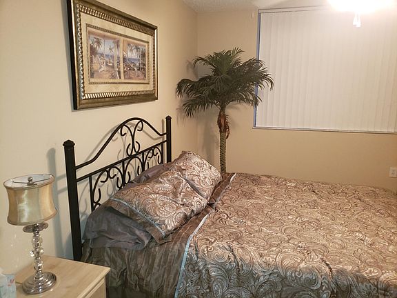 5th image of 1743 Village Blvd