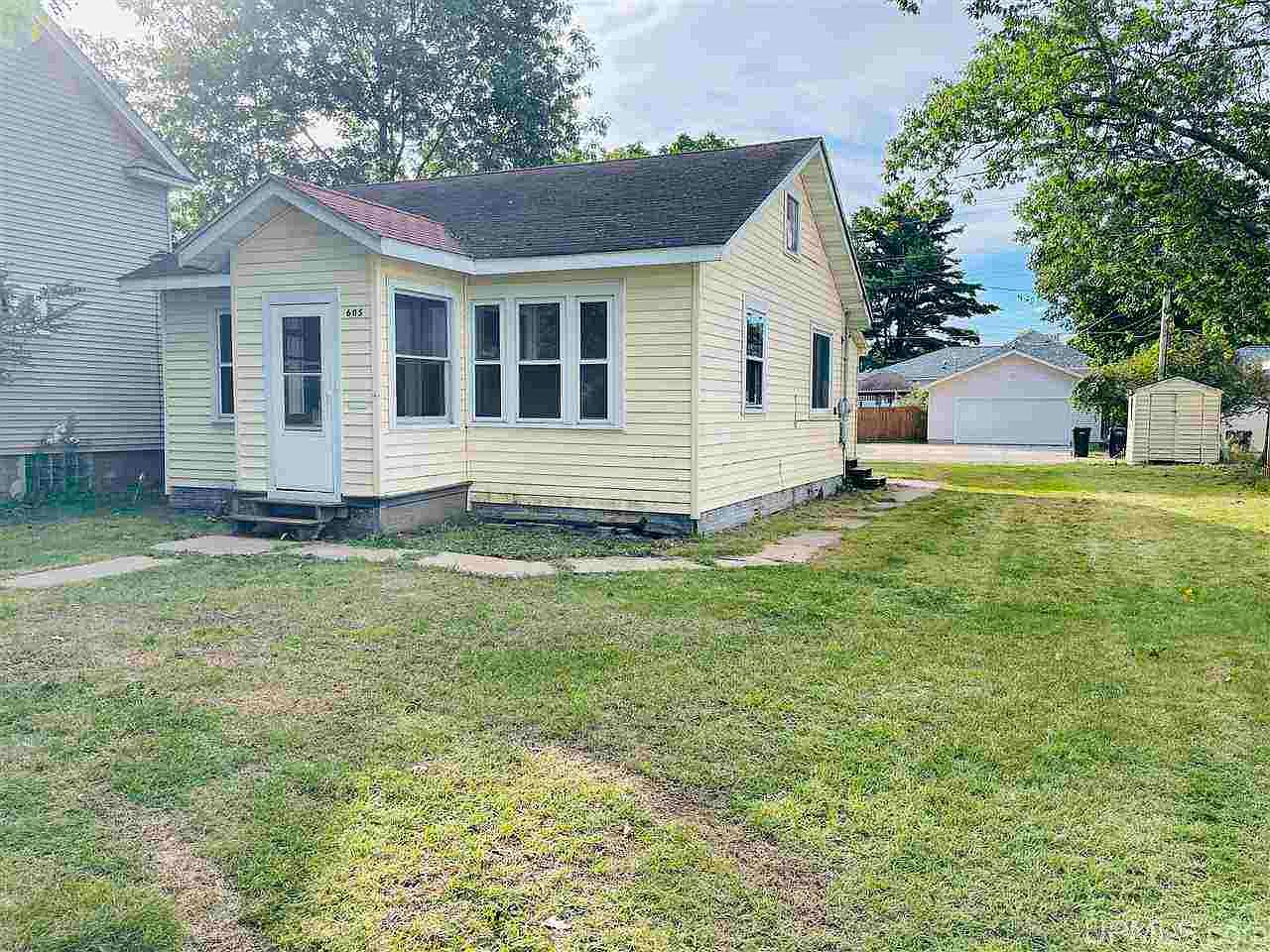 605 Dakota Ave, Gladstone, MI 49837 Zillow