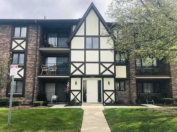 10504 Ridge Cove Dr APT 24D, Chicago Ridge, IL 60415