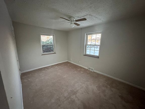 5th image of 475 Pedretti Ave