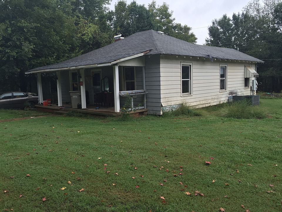 1st image of 2751 Fair Oaks Dr