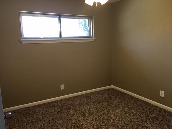 3rd image of 3301 Hillwood Dr