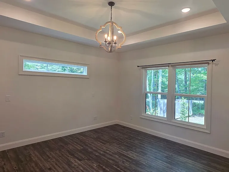 701 Westchester Dr — Photo 7