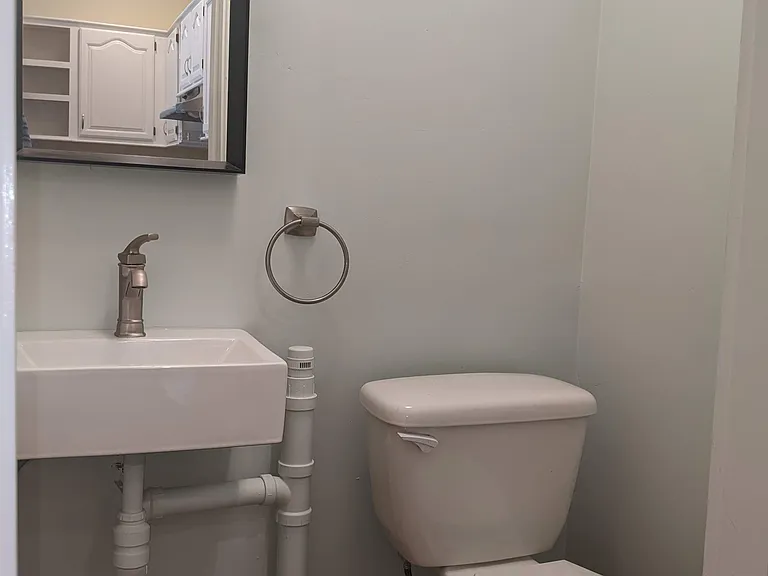 256 Cedar St — Photo 9