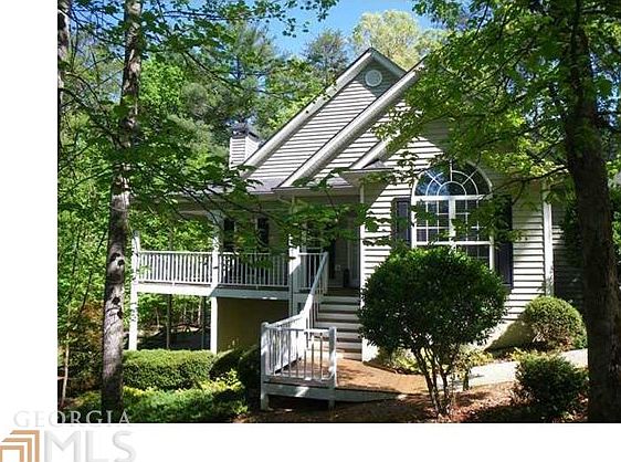 1st image of 215 White Oak Ln