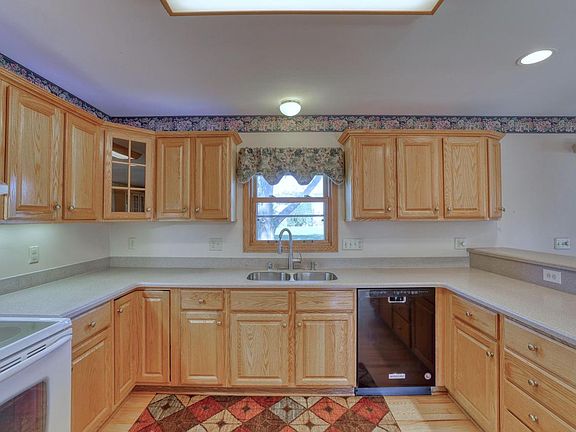 4th image of 4461 S 116th STREET