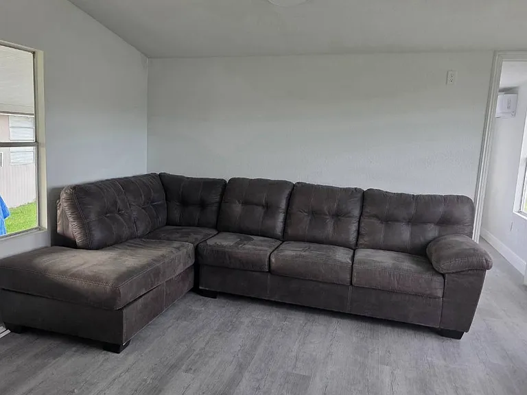 2910 Hibiscus Run Ln — Photo 4