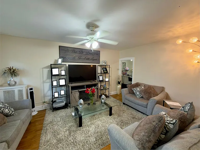 5002 N Springfield Ave — Photo 6