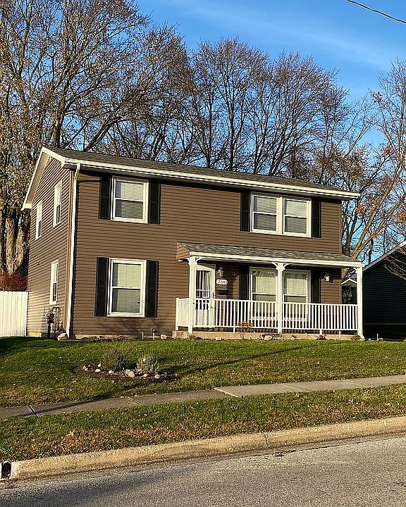 1st image of 2381 Richmond Rd