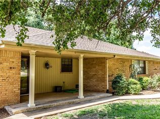 722 N 3rd St, Thomas, OK 73669
