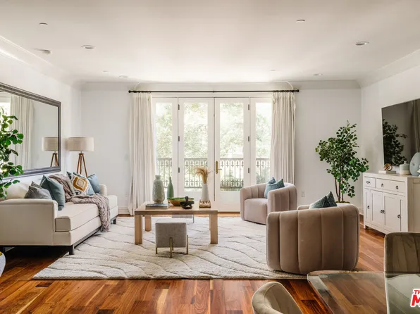261 S Reeves Dr Unit 204, Beverly Hills, CA 90212