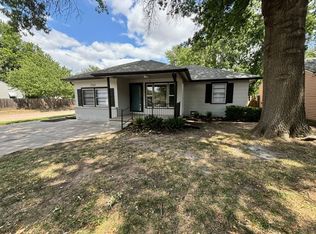 2102 S Grove St, Wichita, KS 67211