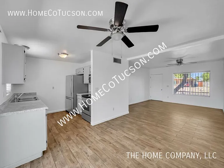 2349 S Saddleback Ave — Photo 9