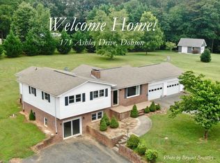 171 Ashley Dr, Dobson, NC 27017