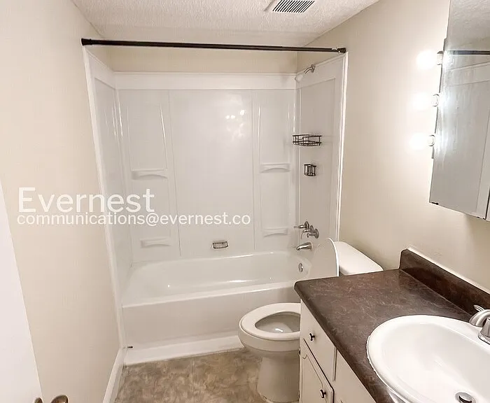1845 Stonehenge Dr — Photo 5