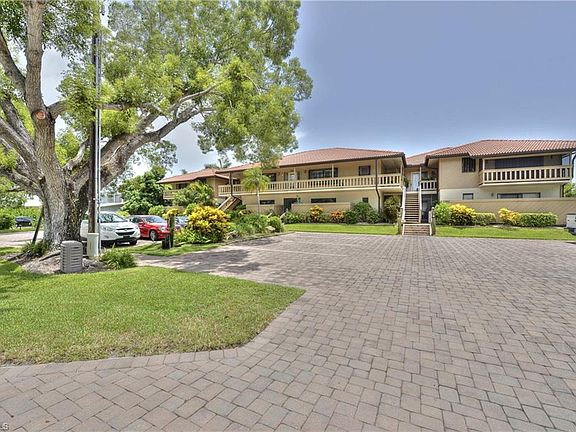 2nd image of 1386 Chesapeake Ave #1386