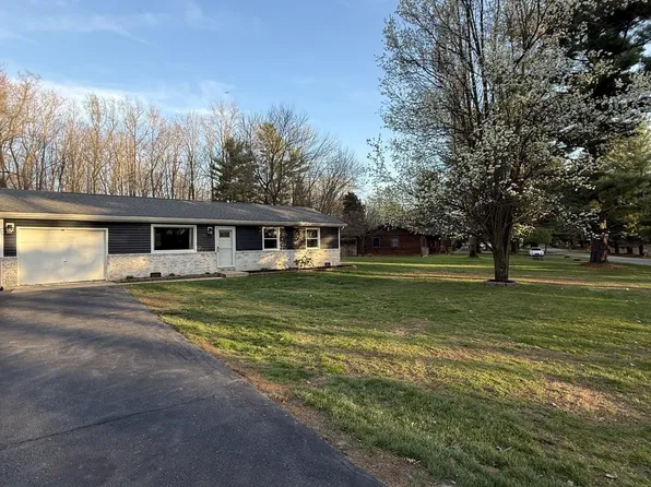 1579 S Ridgeview Rd, Logansport, IN 46947