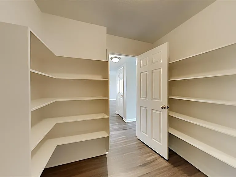 15406 Lynford Crest Dr — Photo 7