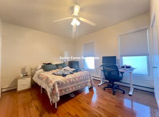 60 Walden St #1R, Cambridge, MA 02140