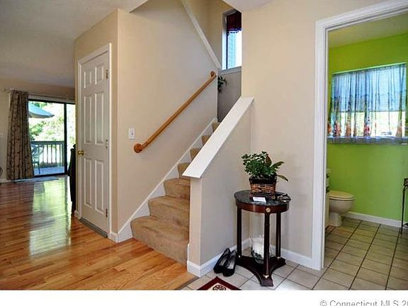 INTERIOR SPACE / LAYOUT