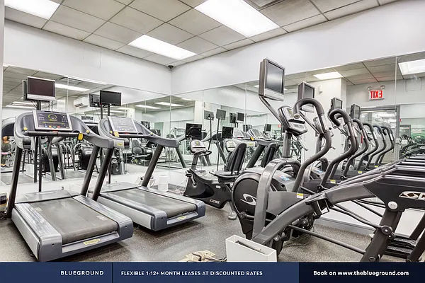 Rented by The Blueground | media 29