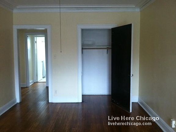 3rd image of 1154 W Lunt Ave APT 301
