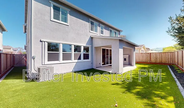 1437 Oak Cir — Photo 44