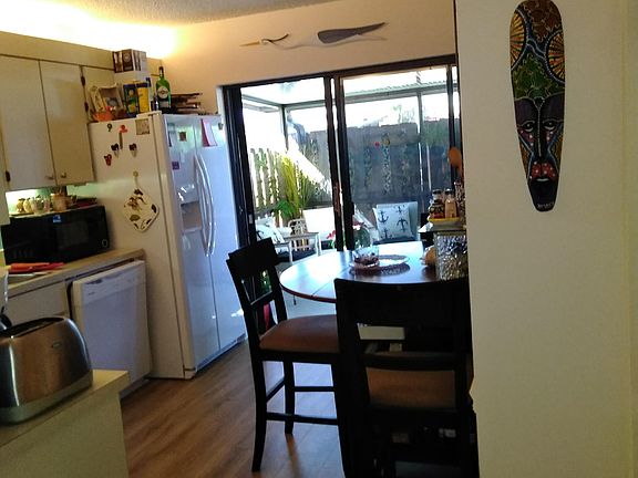4th image of 8015 SE Villa Cir