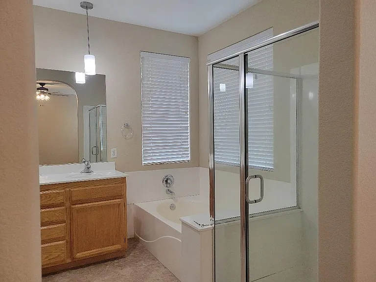 602 Delancy Way — Photo 14