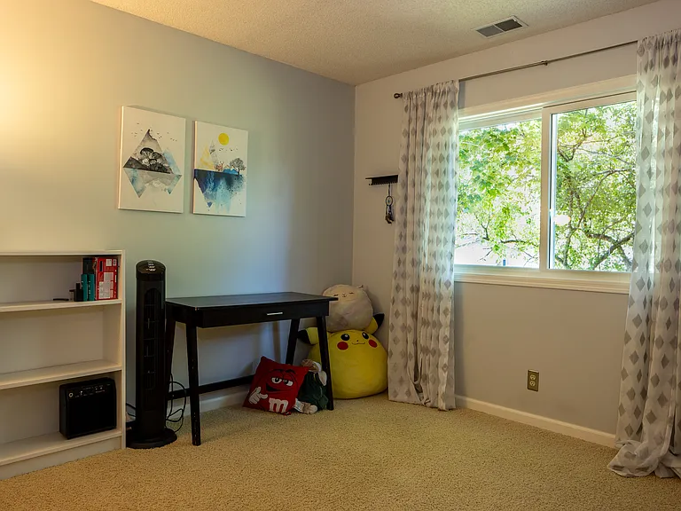 2388 Windsor Ln — Photo 20