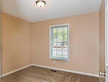 353 Spring Meadows Dr — Photo 15