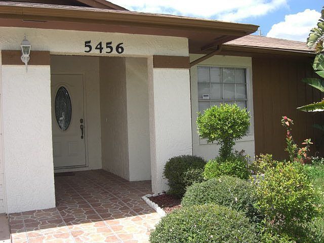 FRONT EXTERIOR