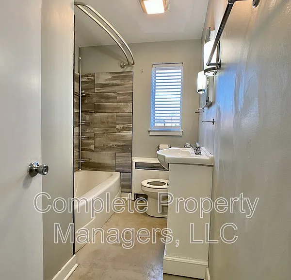 424 Bridge Ave #3 — Photo 5