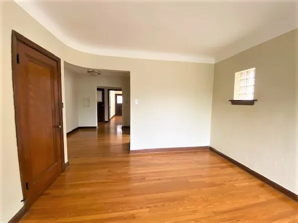 4970 Oleatha Ave, Saint Louis, MO 63139