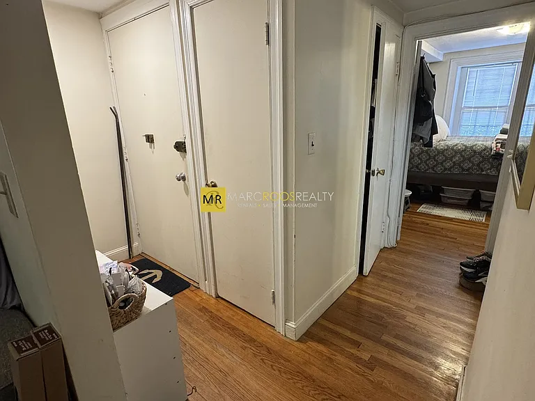 15 Joy St #1 — Photo 7