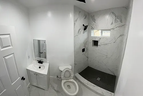 1634 Agnew St Photo 1