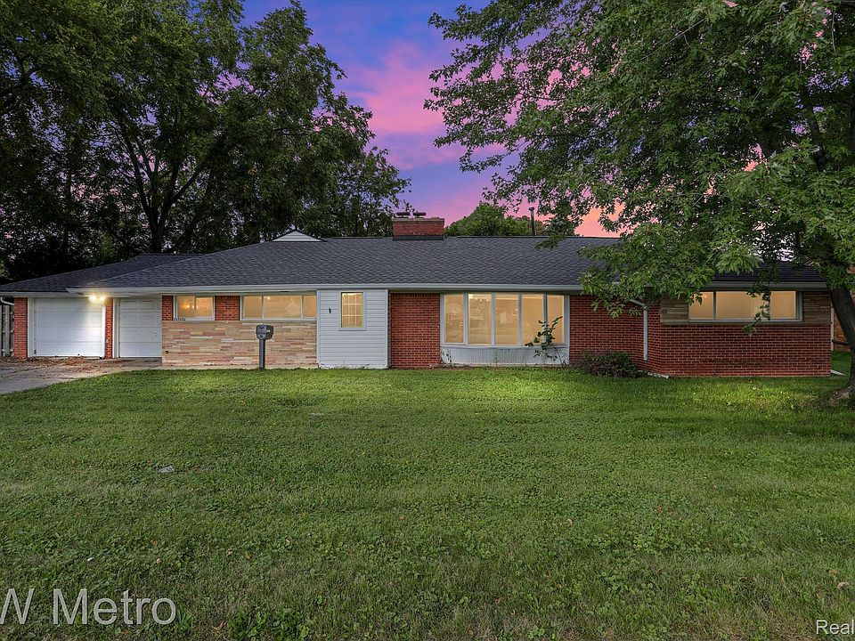 1st image of 26560 W Warren St