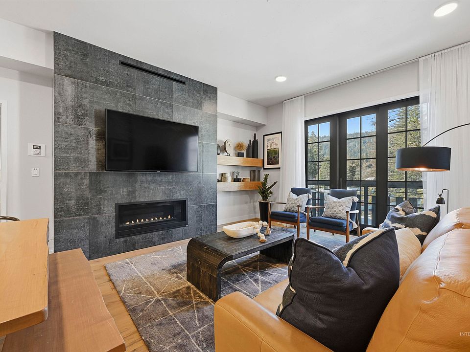 1st image of 780 Village Dr #305