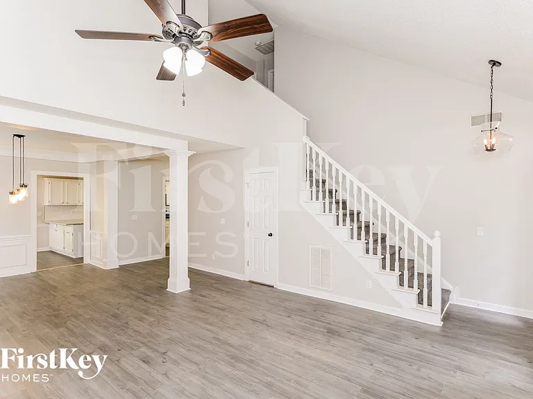 12137 Moonshadow Ln — Photo 4